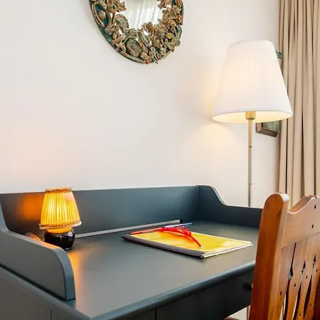 Splendid Flat Near Toy Museum In Goztepe Apartment *
